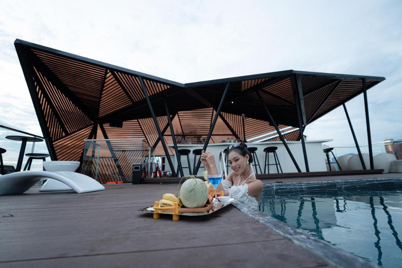 Draco Hotel & Suites Da Nang Bagian luar foto