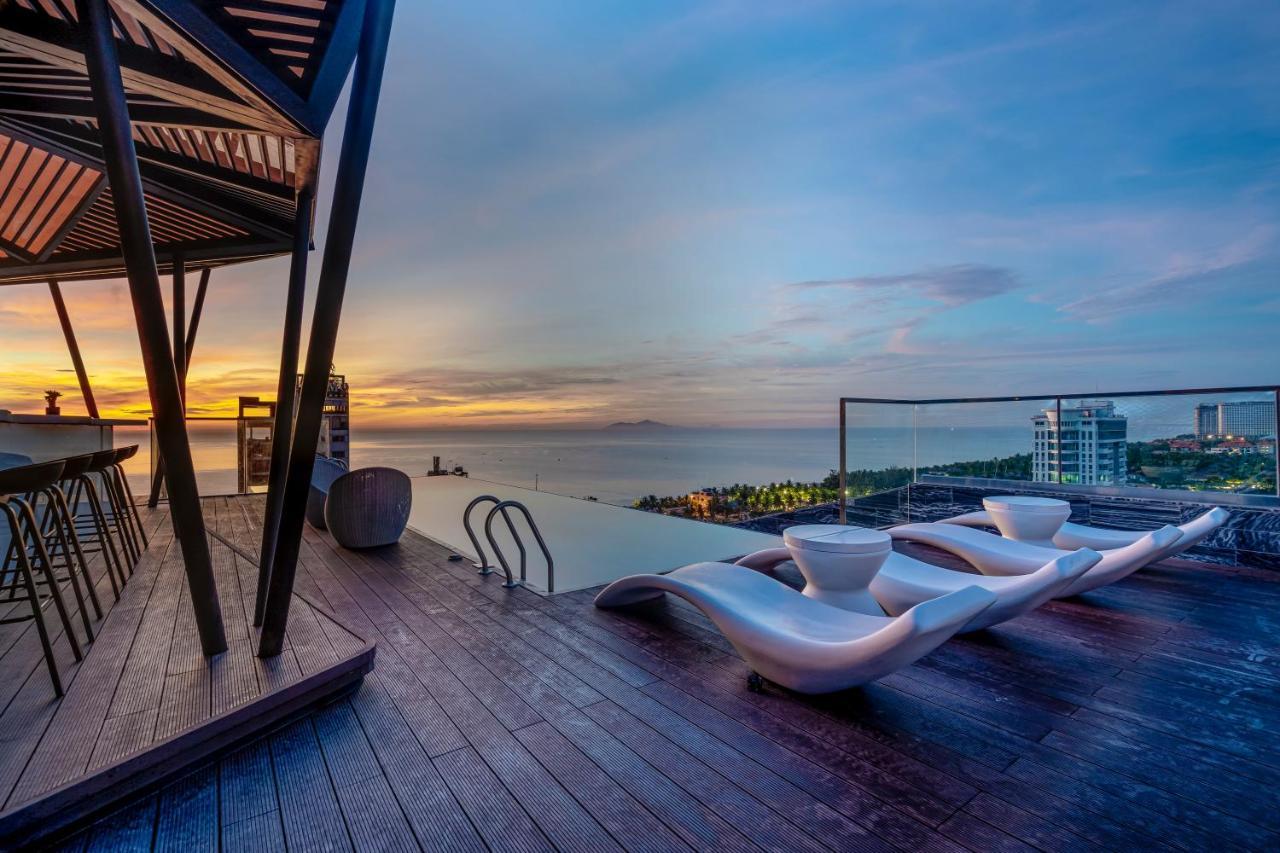 Draco Hotel & Suites Da Nang Bagian luar foto