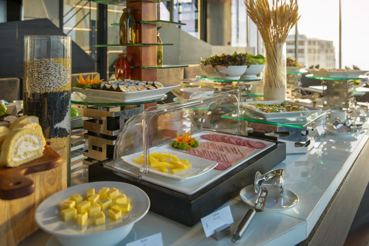 Draco Hotel & Suites Da Nang Bagian luar foto