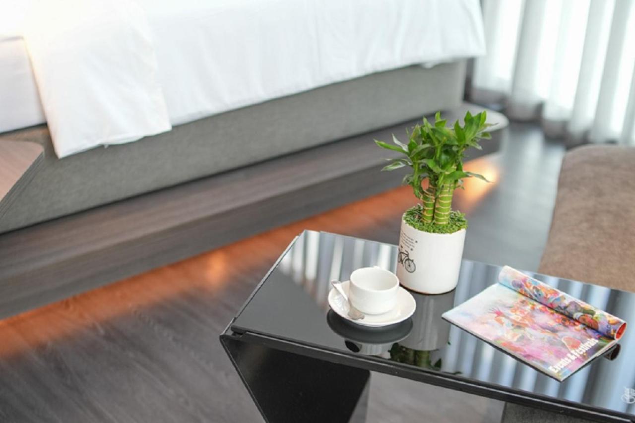 Draco Hotel & Suites Da Nang Bagian luar foto